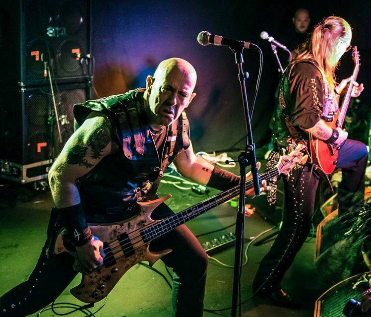 venominc_dolan_mantas